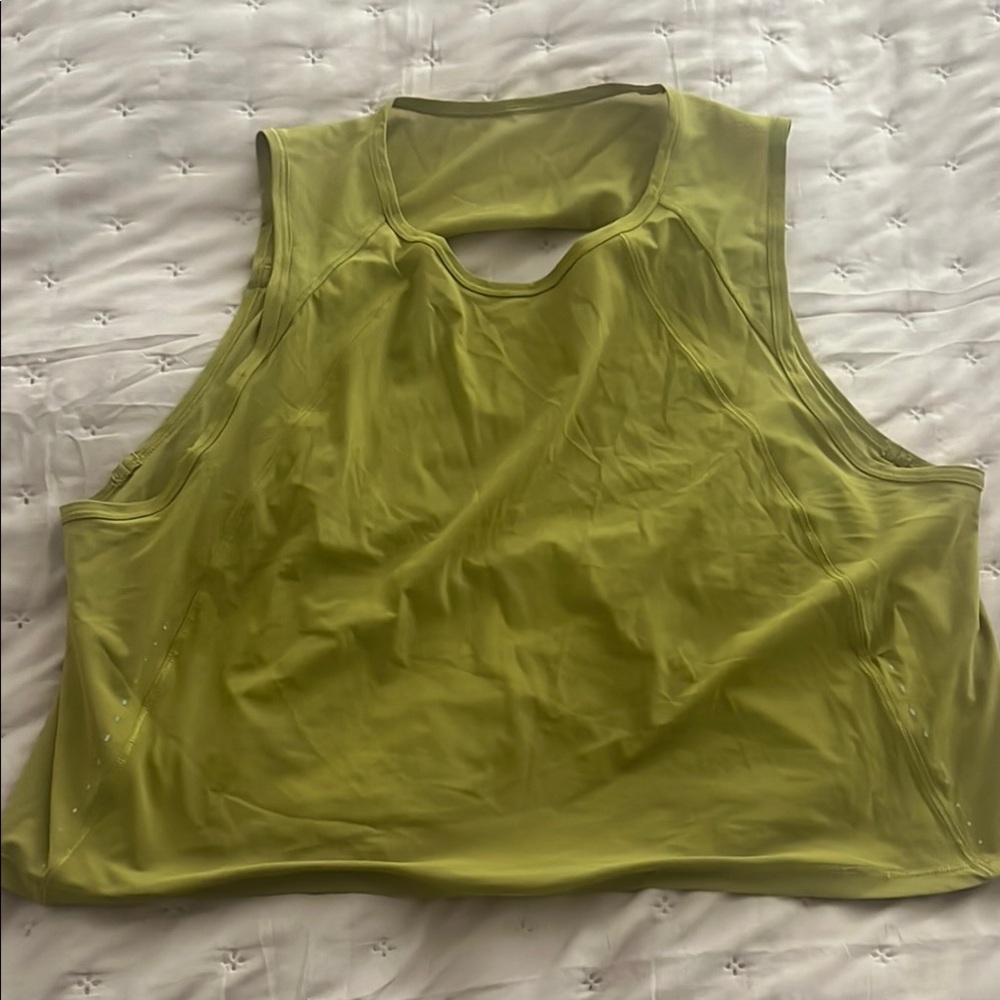 Lululemon cropped tank